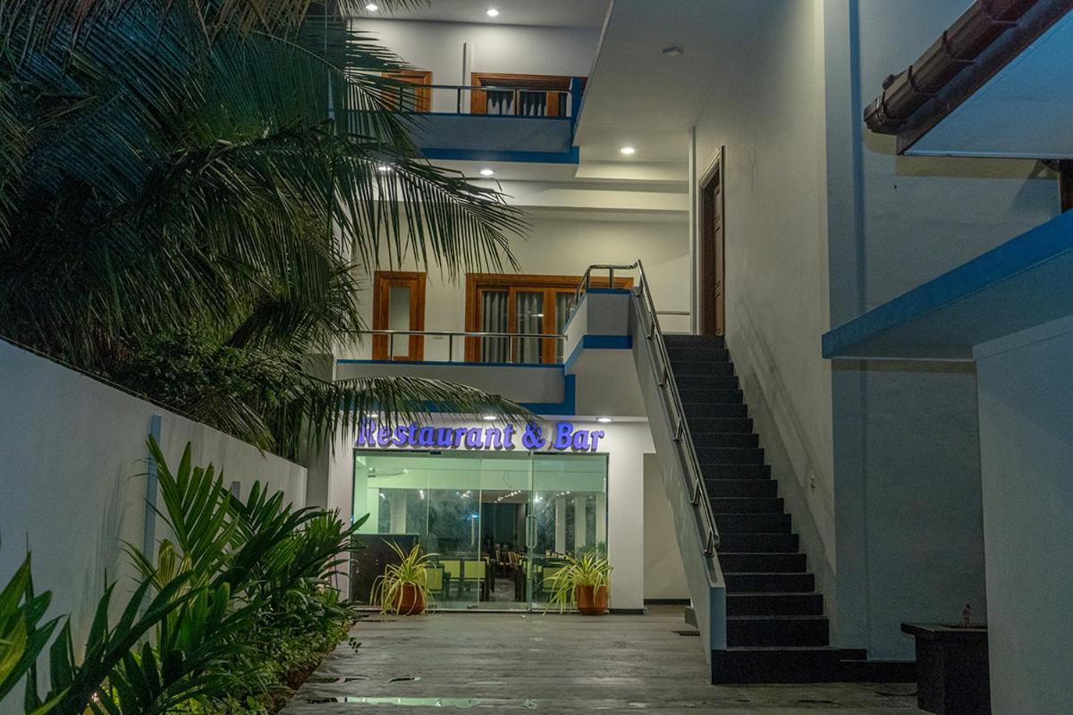 Village Hotel Northern Point Point Pedro Exterior foto